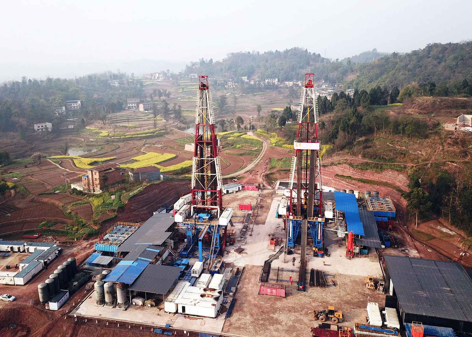 15.6天！渝西區塊二開(kāi)完鉆創(chuàng  )造新紀錄(圖1)